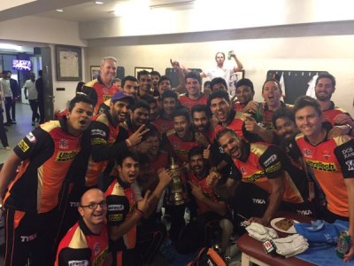 IPL victory: VVS Laxman, Yuvraj miss Ashish Nehra