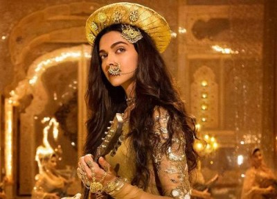 My responsibility is to my characters: Deepika Padukone