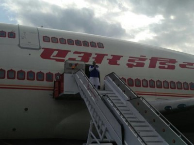 Prime Minister Narendra Modi arrives in Kenya