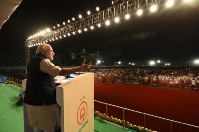 PM lays Foundation Stone of Pune Metro Project (Phase-1)