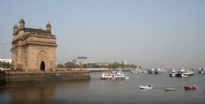 Highest alert by Indian Navy along Maharashtra coasts after school kids spot men with arms