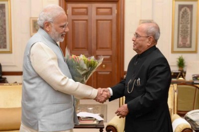 PM Modi meets President Pranab Mukherjee