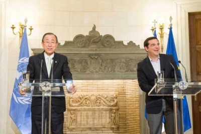 In Greece, UN chief urges global responsibility-sharing for welfare of refugees