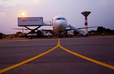  Countries back UN agency's landmark framework to curb aviation emissions