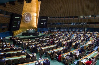 US abstains for first time in annual UN vote on ending embargo against Cuba