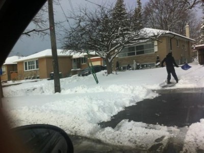 Heavy snow logs out Toronto, flights cancelled