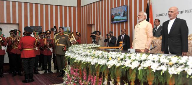 Narendra Modi emplanes for Herat