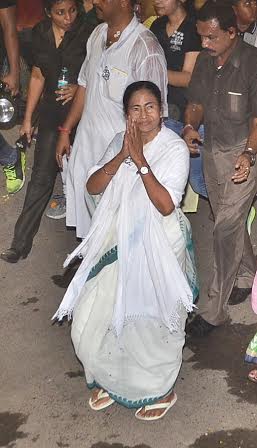 Kolkata: Mamata Banerjee participates in rally