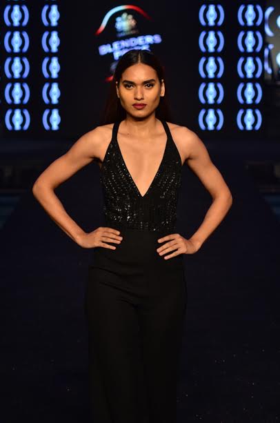 Bipasha sizzles ramp at Blender's Pride show in Kolkata