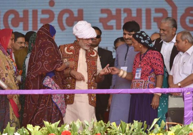 Narendra Modi arrives at Sardar Vallabhbhai Patel International Airport
