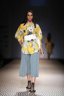 Vineet Bahl displays collection at Amazon India Fashion Week