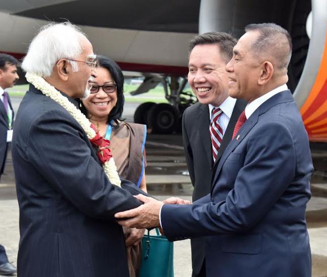 Manohar Parrikar addressing the inaugural ceremony of the RKSP New School Building, in Darjeeling
