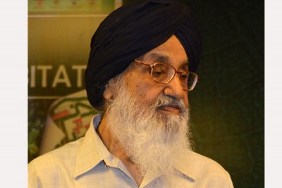 Punjab : Prakash Singh Badal congratulates Congress for victory