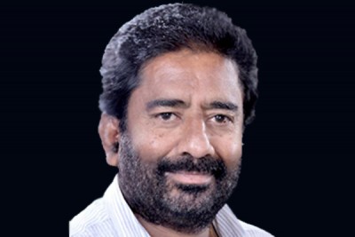 Sena MP Gaekwad, who hit AI staff with sandal, dares police to arrest him ; carriers may ban him from flying