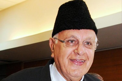 Farooq Abdullah takes early lead in Kashmir bypoll