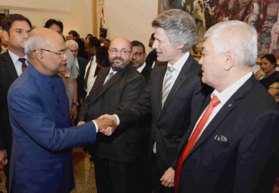  Ram Nath Kovind, meeting the guests at the â€˜At Homeâ€™ function