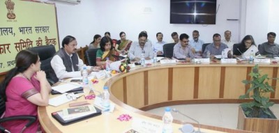 Mahesh Sharma chairing meeting in new Delhi