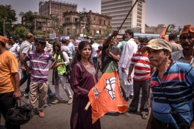 BJP holds protest march to Lalbazar, clashes with police