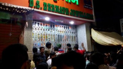 1 killed, 3 injured as dacoits rob jewellery shop near Kolkata, open fire during escape