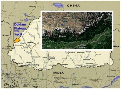 Indian, Chinese troops exchange sweets at Nathu La pass