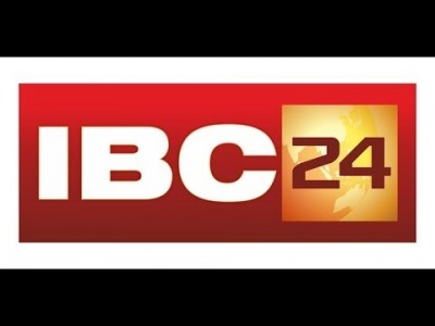 Chhattisgarh: News anchor completes bulletin even after finding about husband's death