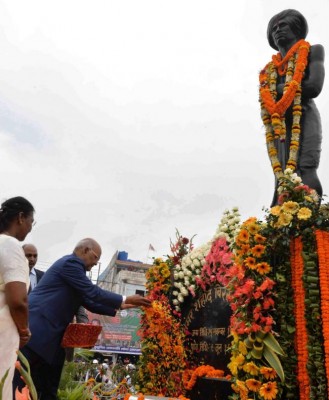 President of India in Jharkhand; addresses foundation day celebrations of the state 