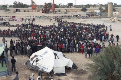 Libya: Smugglers holding refugees and migrants in deplorable conditions, say UN agencies