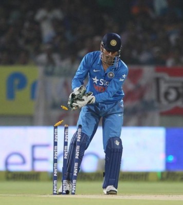 MS Dhoni completes another unique century 