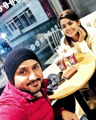 Harbhajan Singh goes for a 'coffee' date with wife Geeta