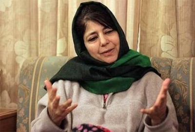 Jammu and Kashmir Chief Minister Mehbooba Mufti meets  Dalai Lama