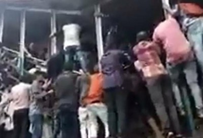 Rail Minister arrives in Mumbai to oversee operations in footbridge stampede, 22 dead and 32 injured says Western Rail 