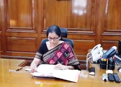 Congress allegation on Rafael deal shameful: Defence Minister Sitharaman