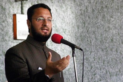 Asaduddin Owaisi digs at Congress, BJP for hypocrisy over religion