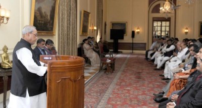 President Mukherjee urges citizens to extend unstinted support to the mission of a less cash India