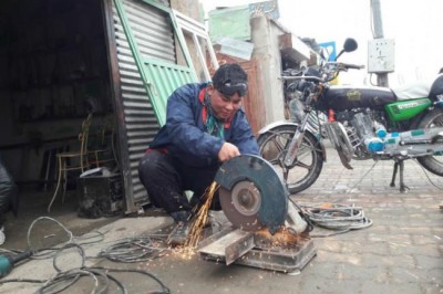 Migrants helped to return from Greece, reintegrate, start businesses back home â€“ UN agency     