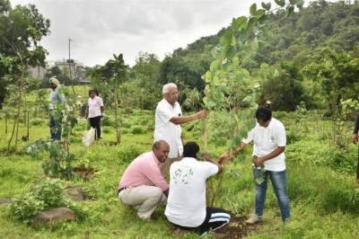 GVK Mumbai International Airport celebrates Van Mahotsav 2017