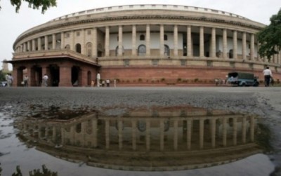Cong and Left stage walk out from Lok Sabha over E Ahmed's death
