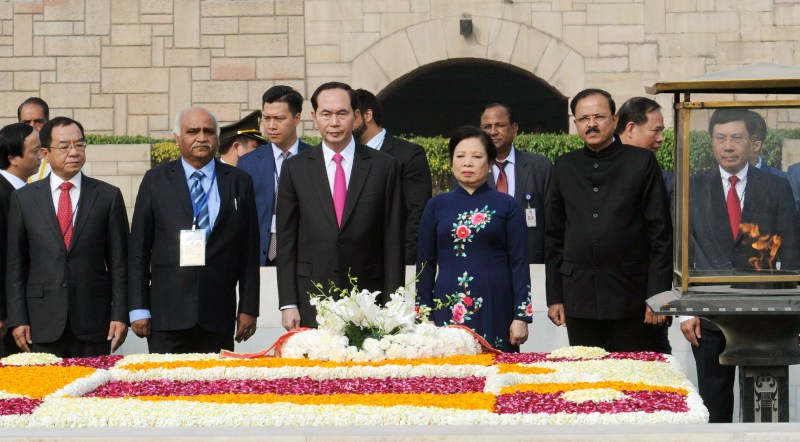 The President of  Vietnam  calls on Indian President,PM