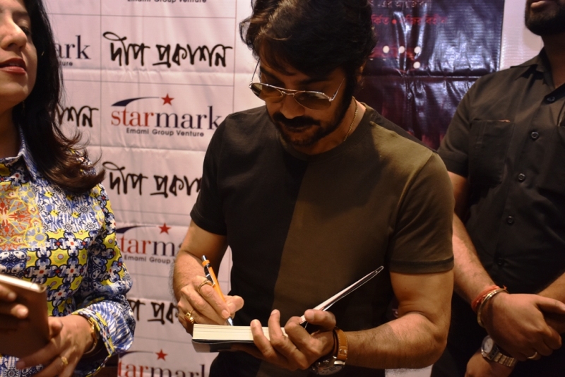 Bumba Shot Ready: Prosenjit Chatterjee speaks about his autobiography