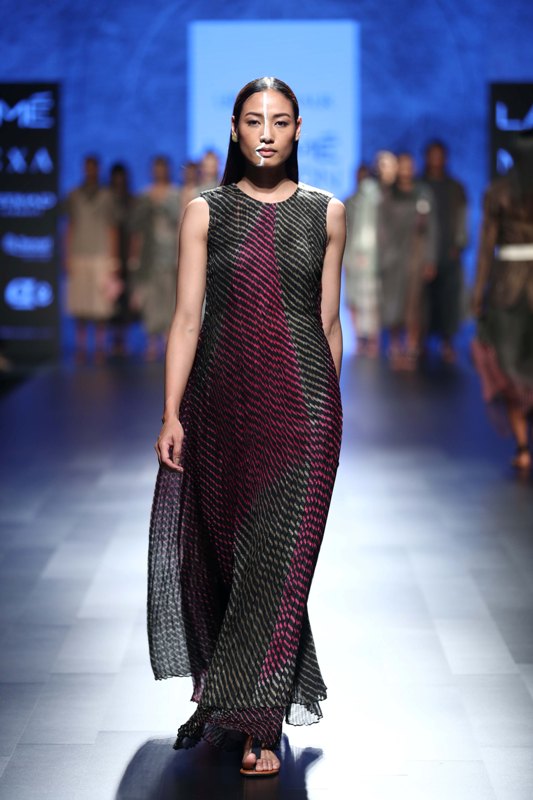 LFW: Urvashi Kaur showcases creation on Day 1
