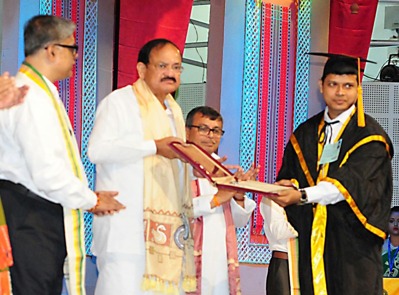 VP addressing the Convocation of Tripura University, in Agartala, Tripura