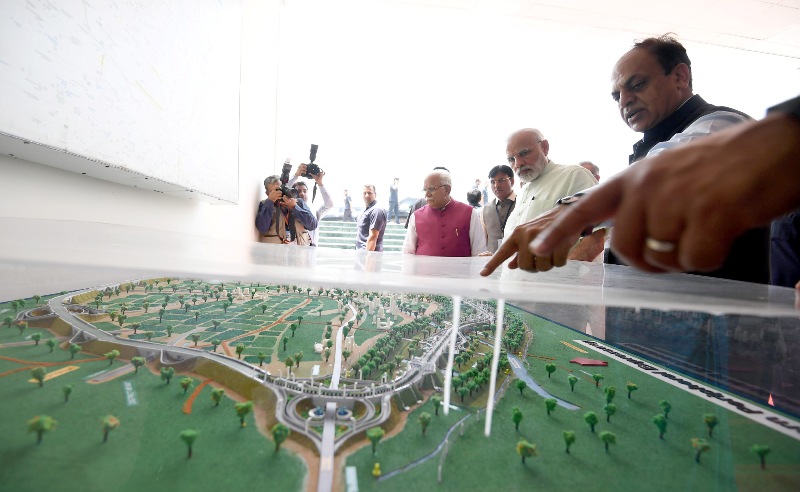 UP CM Adityanath, Governor Ram Naik welcome PM Modi at Baghpat