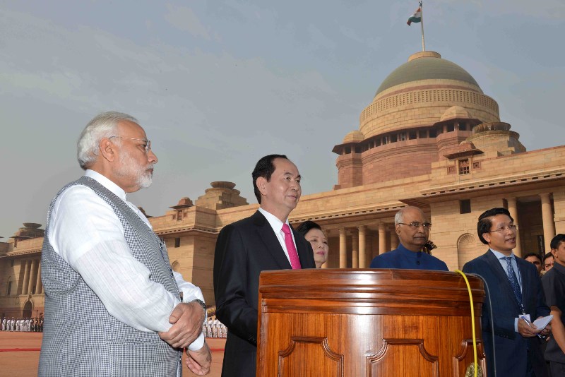 The President of  Vietnam  calls on Indian President,PM