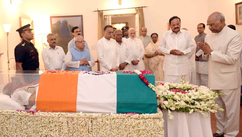 Leaders pay tribute to Vajpayee