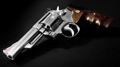 Uttar Pradesh: Brother of suspended Gorakhpur doctor shot at