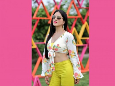Sunny Leone stunning 'weekend vibes' image on social media