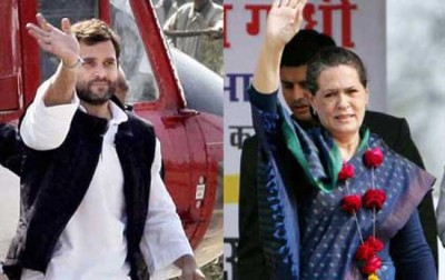 Sonia Gandhi meets Rahul at his residence over choice of Chief Ministers