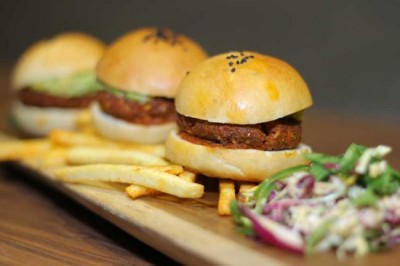 Myx Bar & Kitchen woos Kolkatans for 31st night