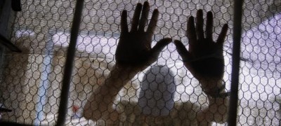 800,000 people commit suicide every year: WHO