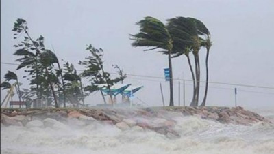 Cyclone 'Titli' weakens into deep depression, causes incessant rains in Odisha